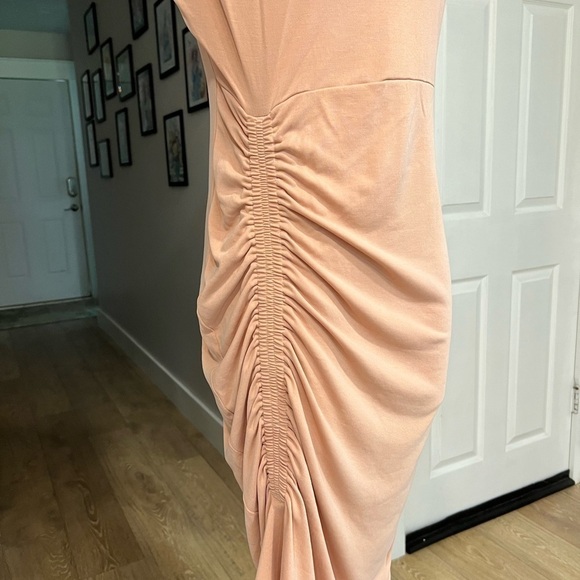 GOTTEX peach long asymmetrical figure hugging long dress - Picture 6 of 12